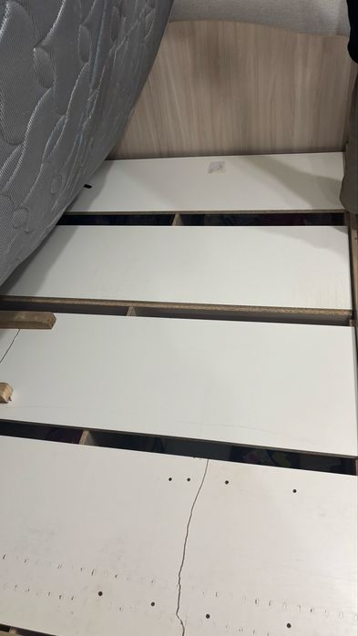 Продам кровать и матрас 140*200