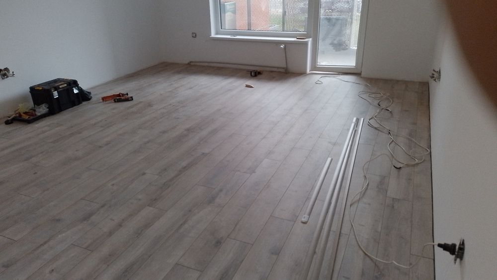 Монтаж на Ламинат