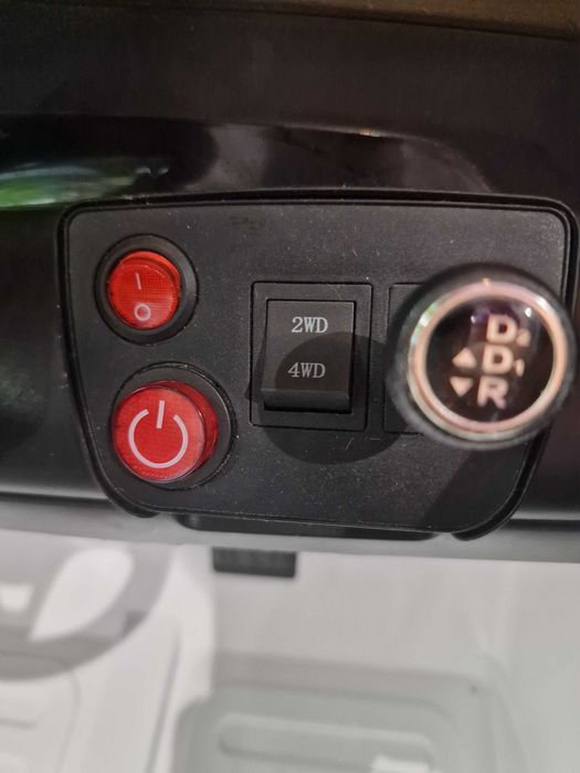 Акумулаторна двуместна детска кола  Mercedes Bezn GLC 63S /XMX608/