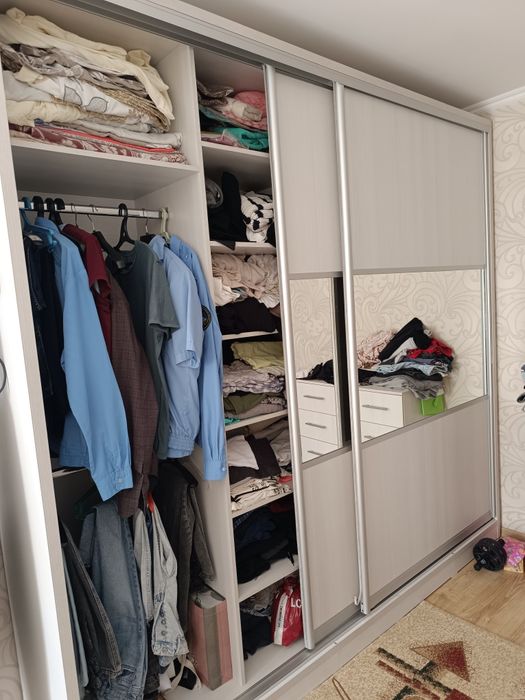 Продам шкаф купе.