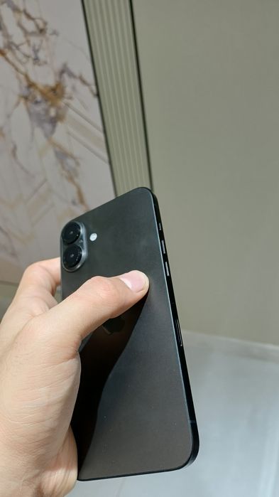 Iphone 16. Фальшиви