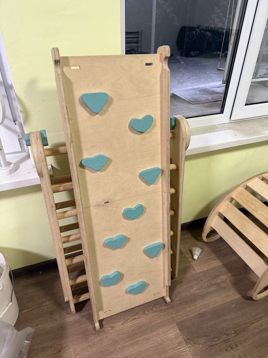 Продам детскую мебель