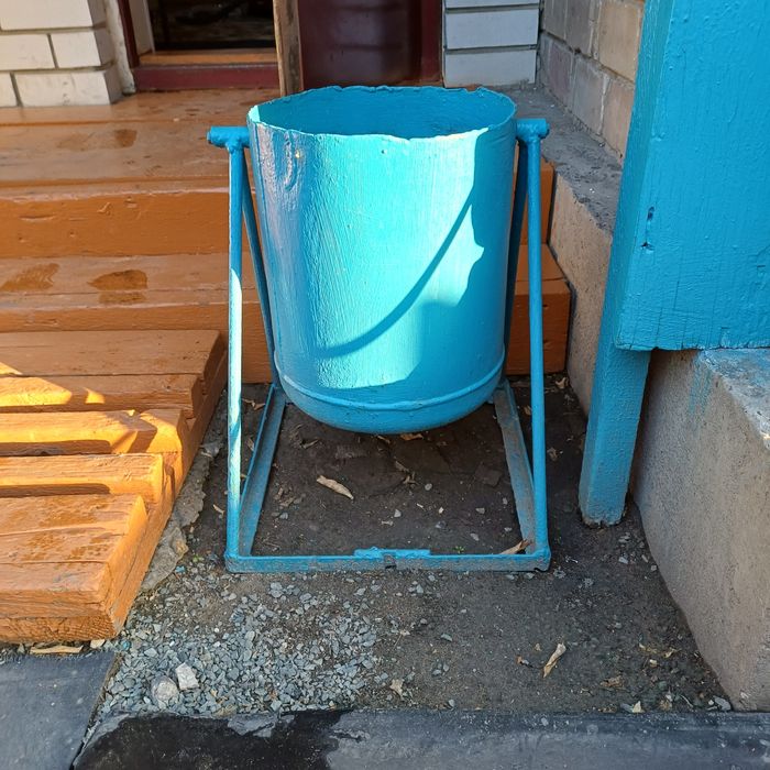 Урно для мусора б/у