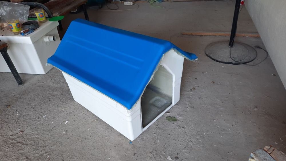 Домики для собак и кошек