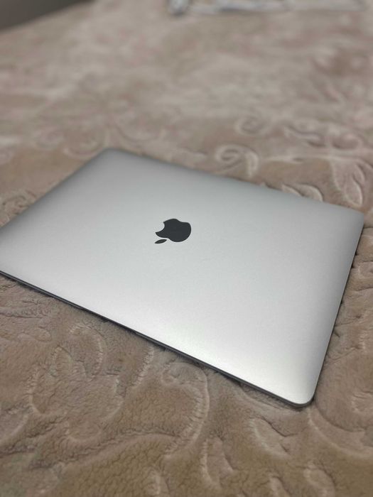 Лаптоп Apple MacBook Air M1 (2020) 8GB/256GB Silver 13,3''