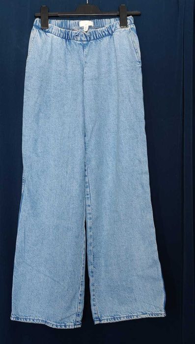 blugi H&M evazati, purtati o sigura data