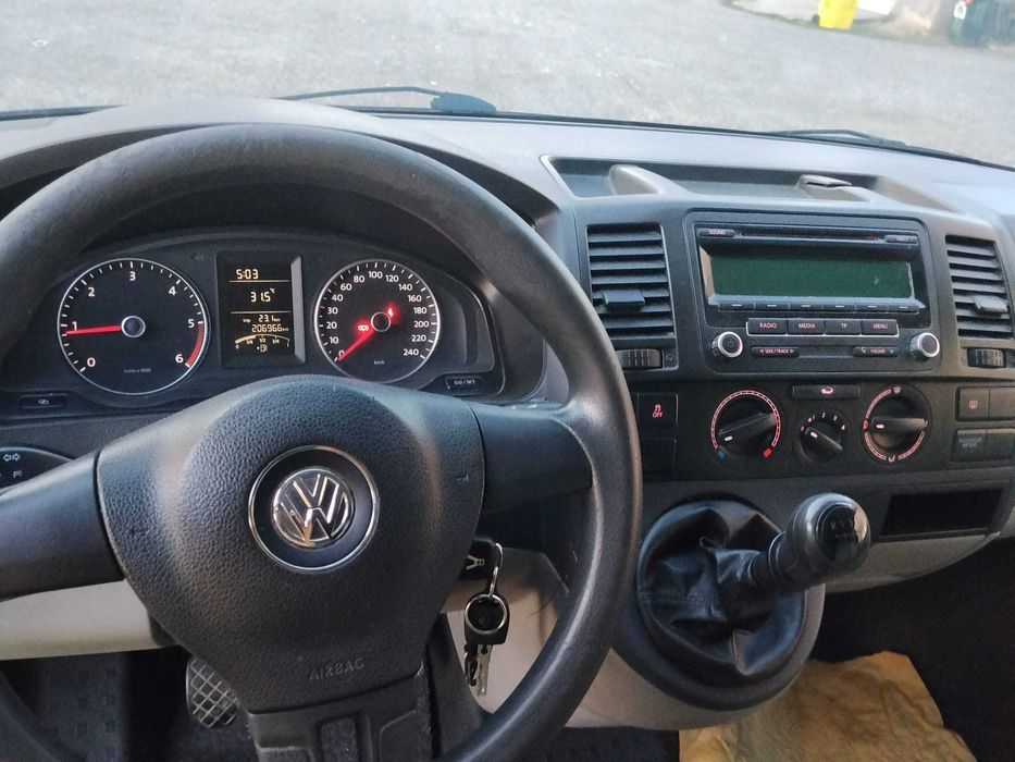 VW Transporter 2.0 TDI 6 locuri 2011 euro 5