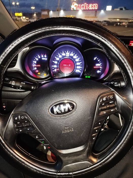 VInd autovehicul kia ceed