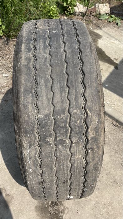 Pirelli 385 65 22.5