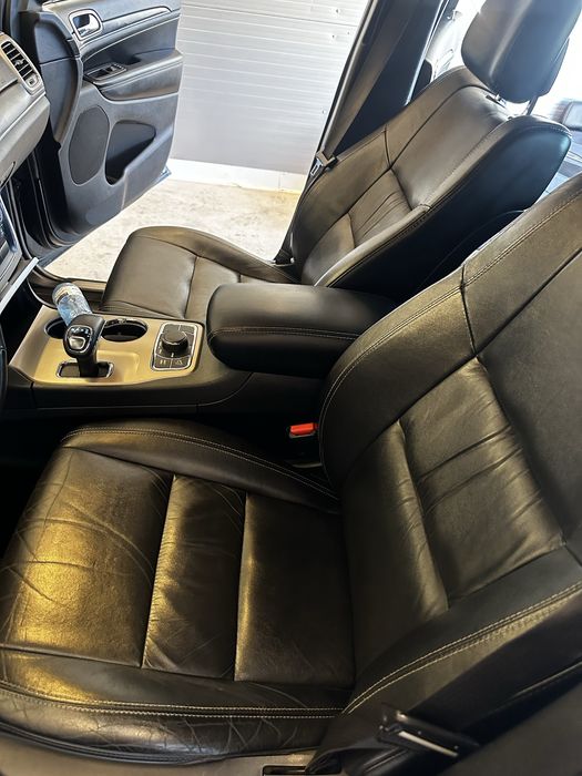 Салон за jeep grand cherokee wk2