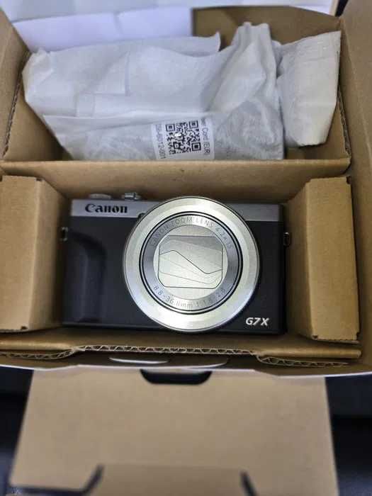 Canon G7X Mark III - Нови