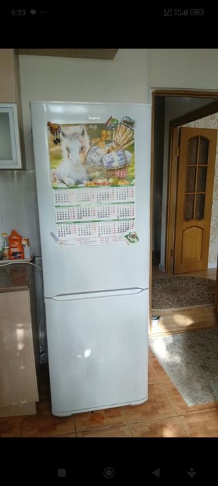 Холодильник Бирюса даром