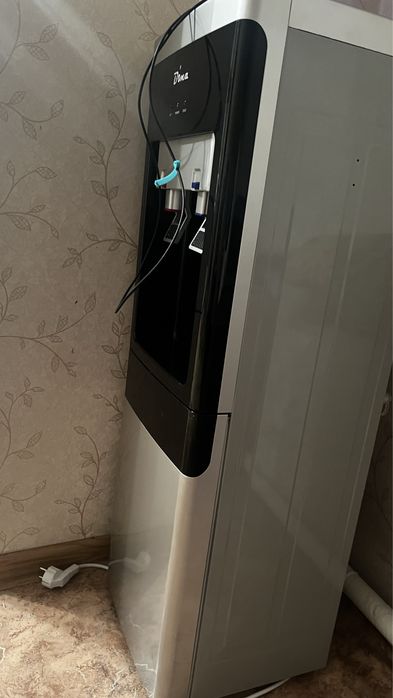 Продам срочно диспенсер