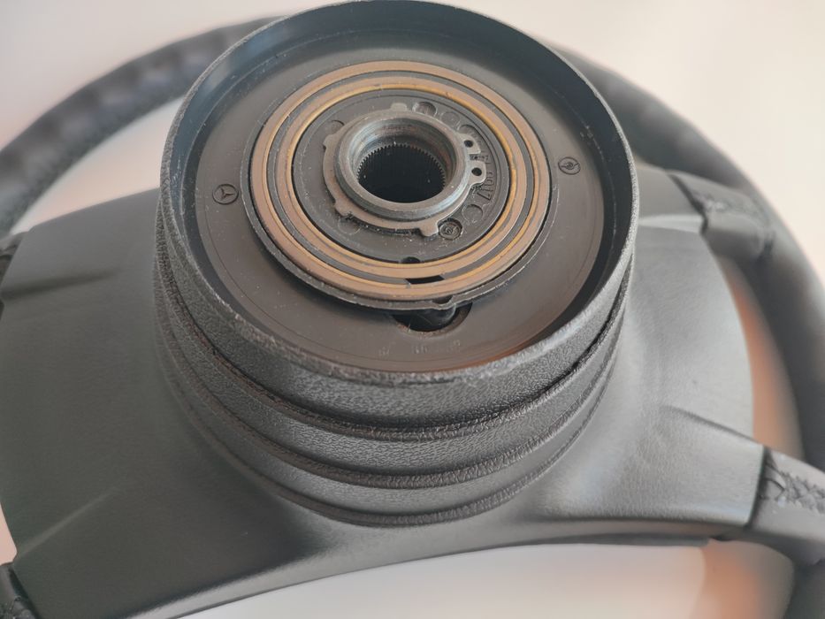 Волан Мерцедес ретор w123 SL w115 w116 mercedes r107 претапициран
