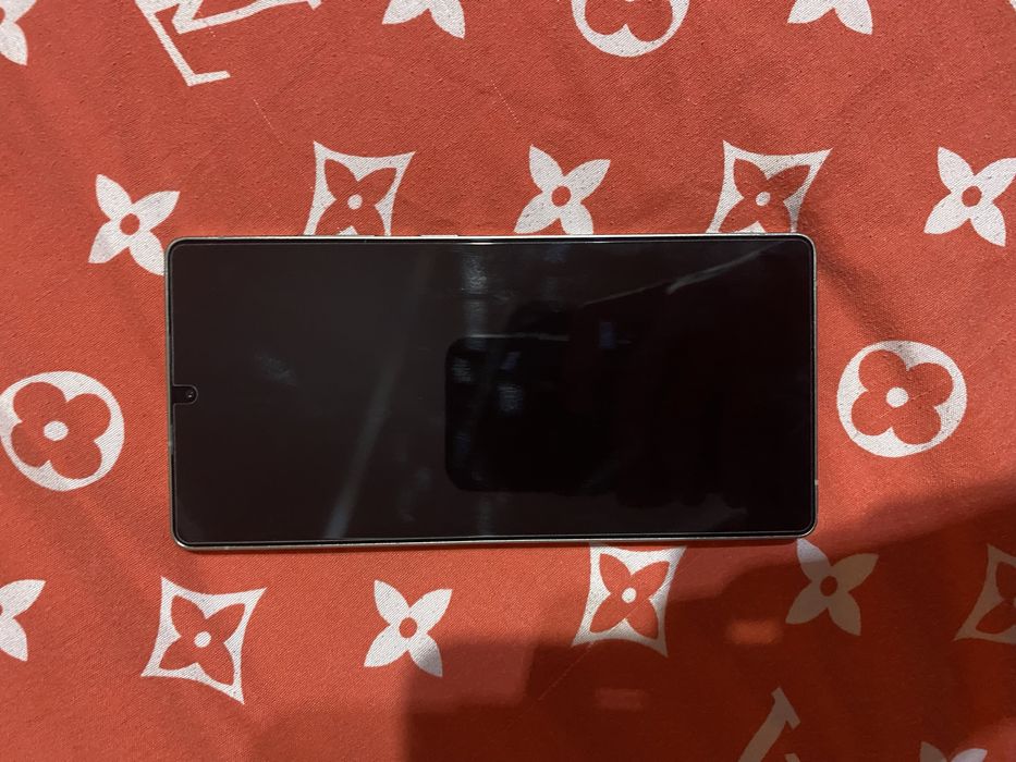 Samsung S25 Ultra 256GB Новый Срочно