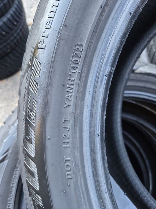 4бр. 235 55 19 Kumho всесезонни.