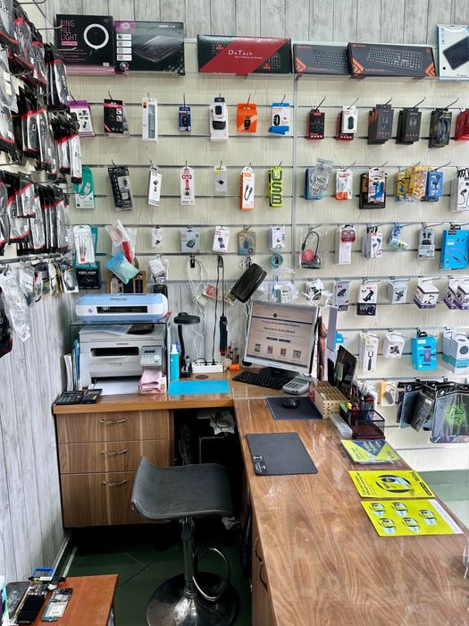 Аксесоари, GSM и Компютърен Сервиз - Слънчев Бряг