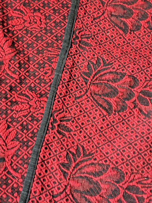 Вълнена покривка за Приста.Фабрично производство Ръчно тъкана покривка