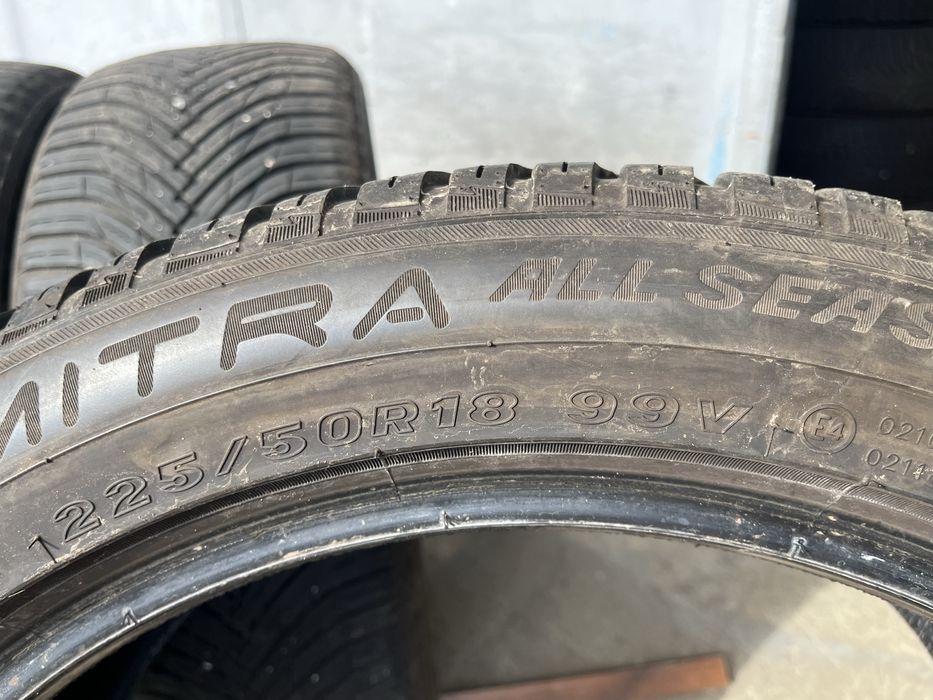 4 бр. всесезонни гуми 225/50/18 Maxxis DOT 2522 5,5-6 mm