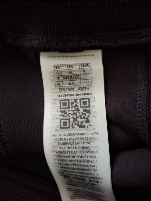 Guess мъжки къси панталонки XL размер.