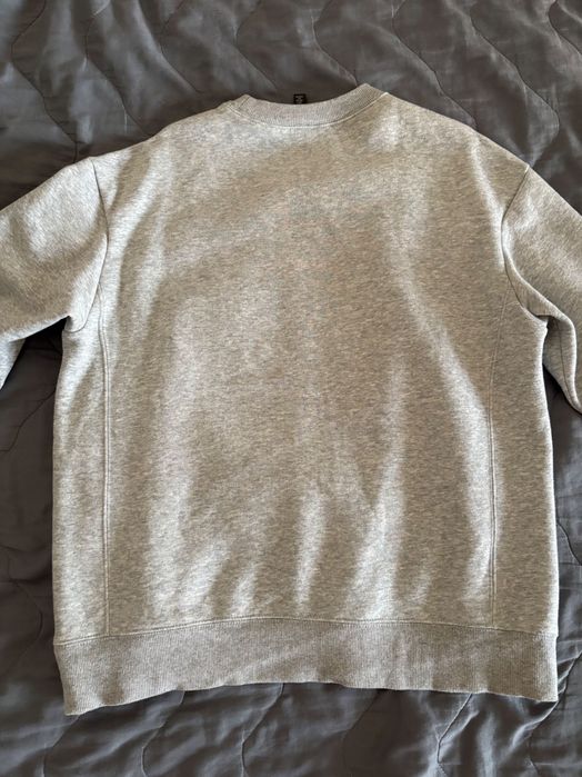 Pulovere H&M în stare foarte bună.