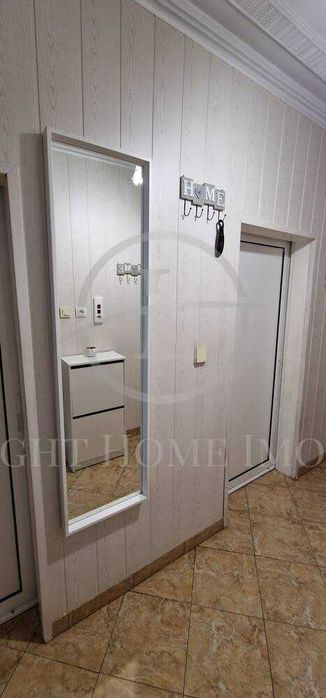 Продава се Тристаен апартамент в Пловдив, Кючук Париж - 68 кв.м за 1995 €/кв.м - Снимка #7