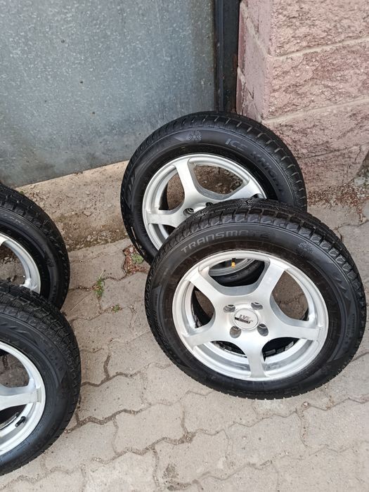 Титанки с зимней покрышкой
