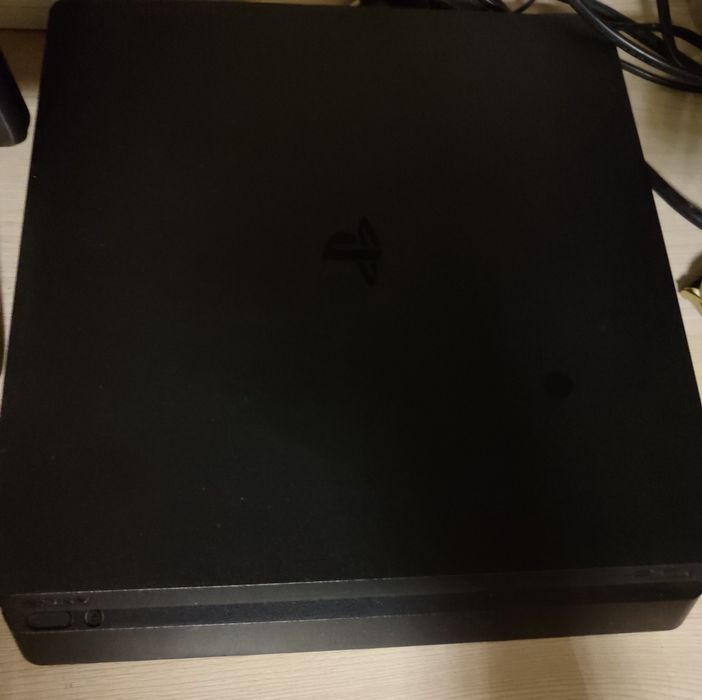 Playstation 4slim 1tb