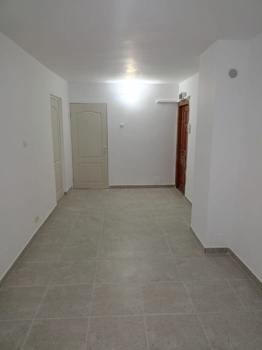 Proprietar inchiriez spatiu comercial stradal