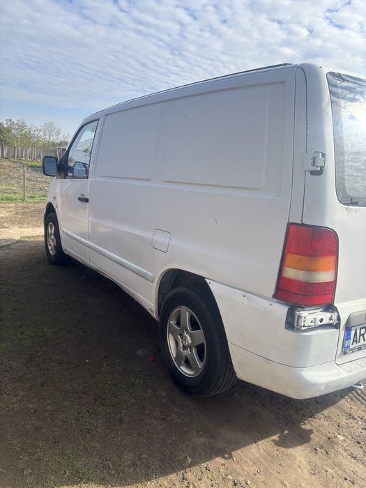 Vând/schimb Mercedes benz-(vito)