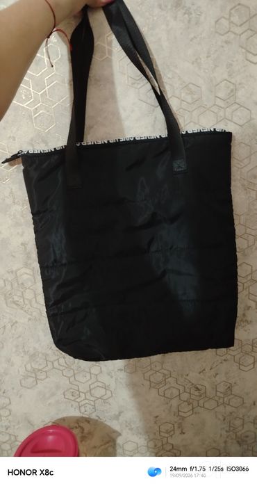 Продаю женские сумки