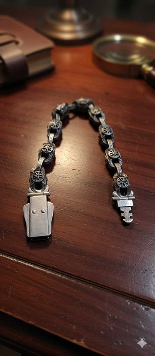 Серябояный браслет