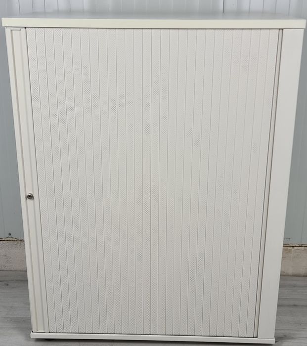 Немски офис шкаф етажарки съхранение на документи и аксесоари