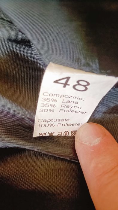 Sacou Barbati,bleumarin închis,mărimea 48,model cu dungi