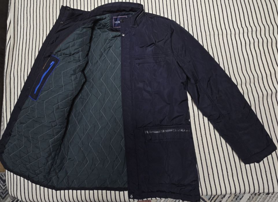 Куртка сотилади, холати яхши , 2 марта кийилган.