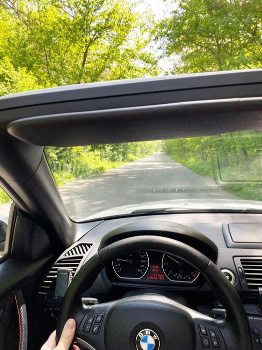 Vând Bmw e88 118.i benzina