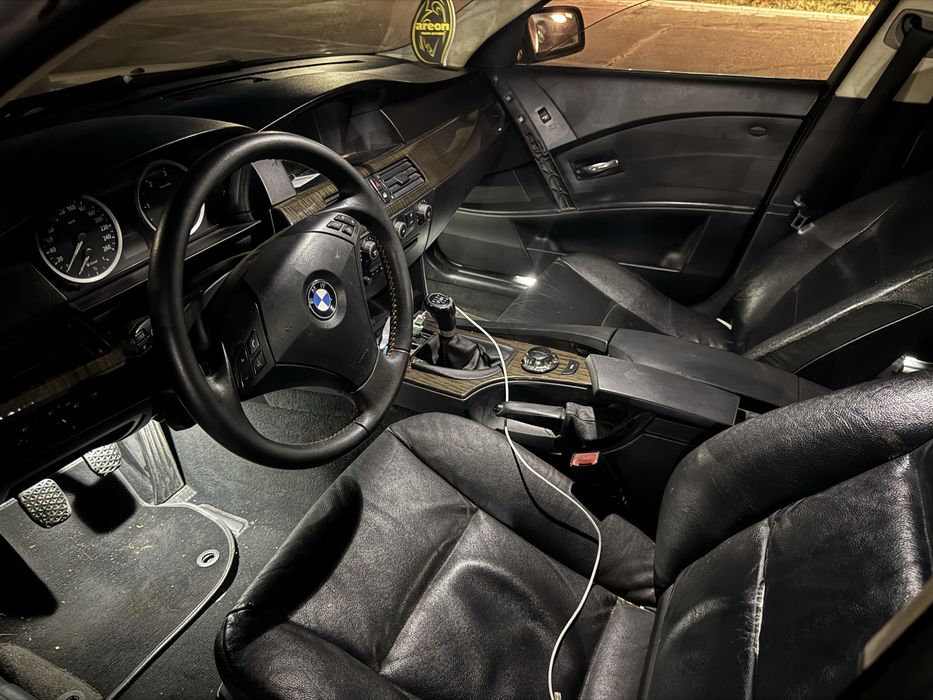 Bmw e61 525D Manual