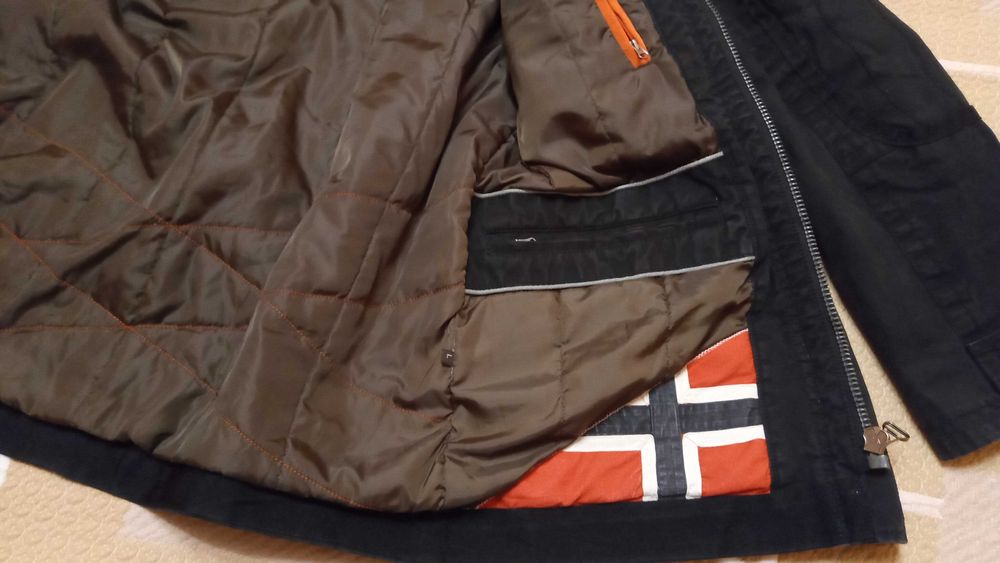 Napapijri-мъжко яке   L