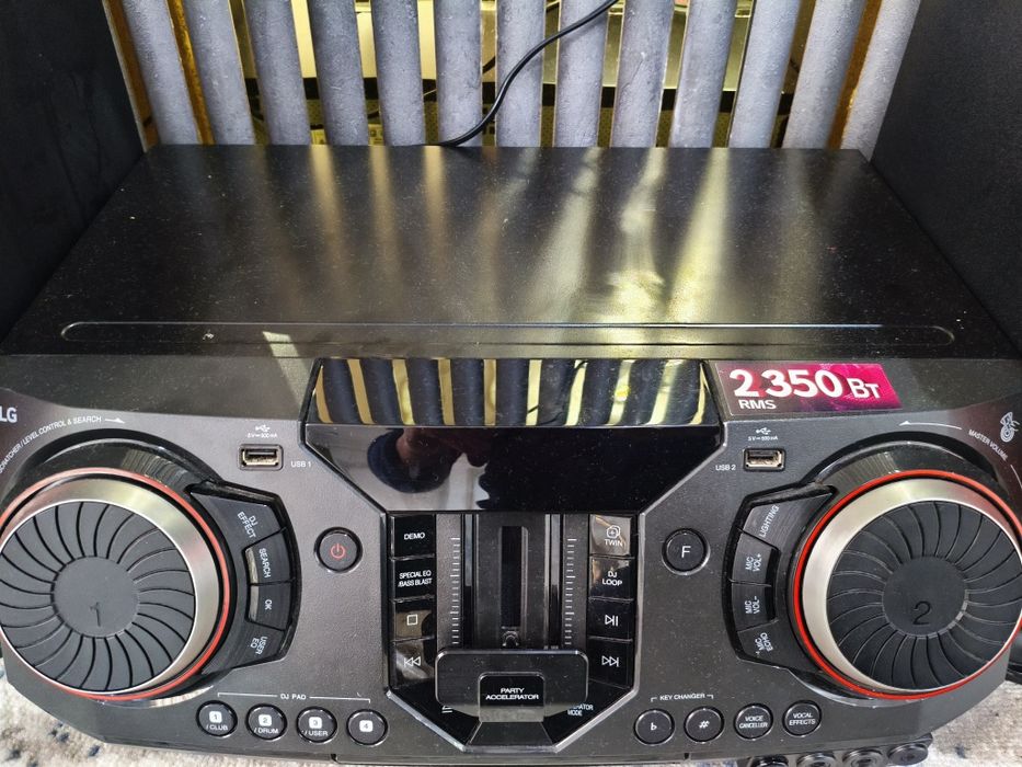 LG XBOOM CL87 музыкальный центр