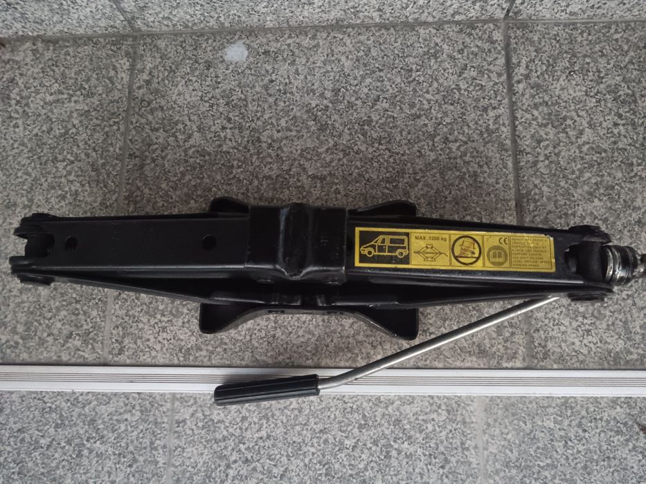 Cric auto rezistent