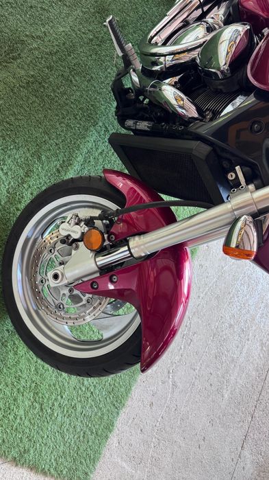 Suzuki boulevard M90