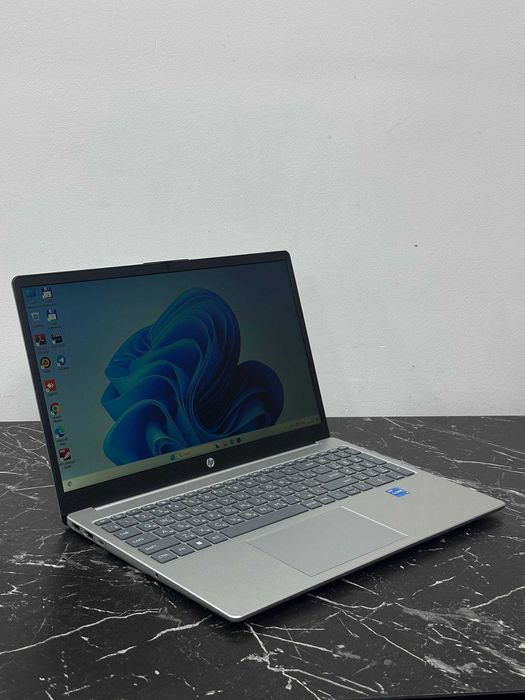 HP noutbuk sotiladi holati yangi