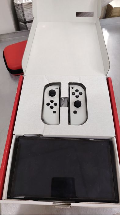 Прошитый Nintendo switch oled