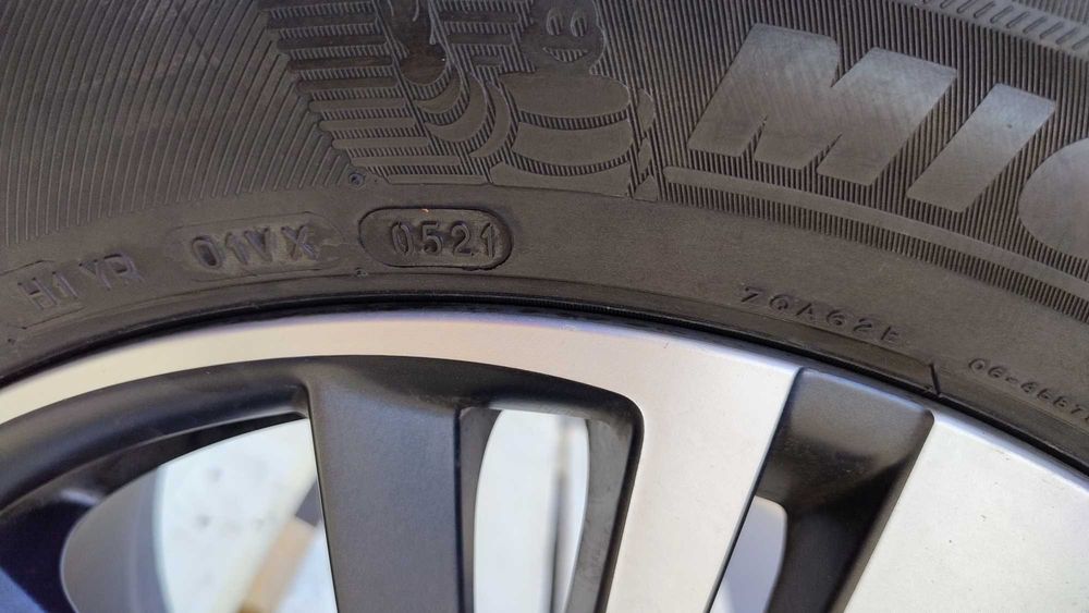 Джанти Peugeot и гуми 225/55 R18 всесезонни