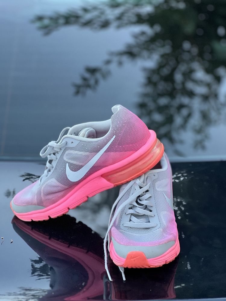 Nike Air Max Sequent pink grey OLX.bg