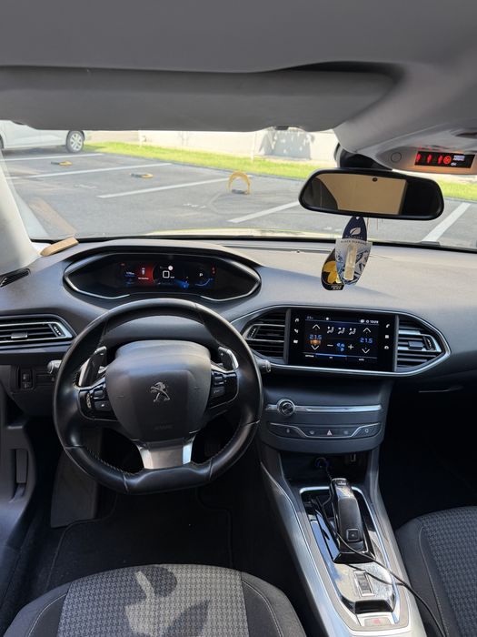 Peugeot 308 1.5HDi 130cp