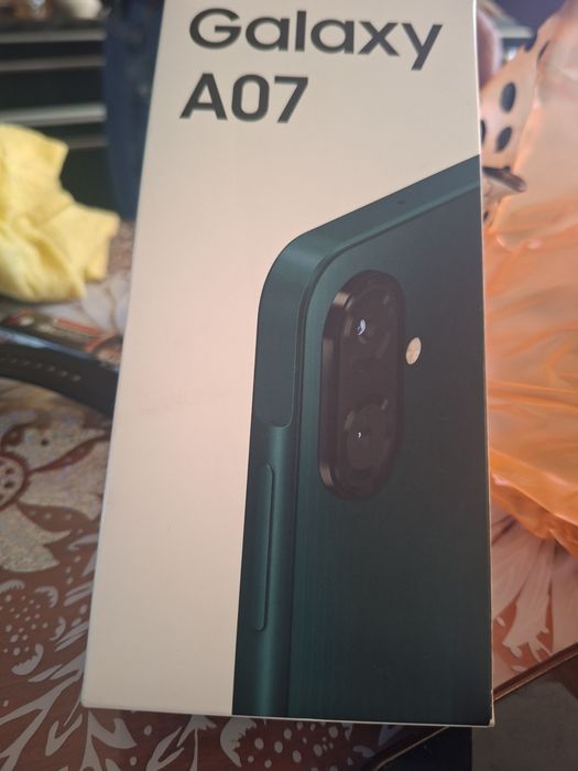 Продам Самсунг А07.