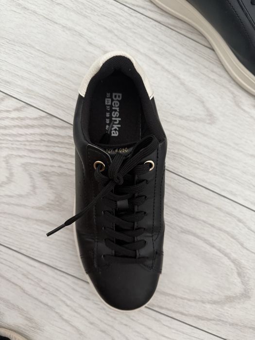 Adidasi Bershka,36