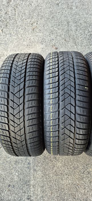 4 anvelope iarna RFT  Pirelli,fata 245/45/18,spate 275/40/18.Pret/buc.