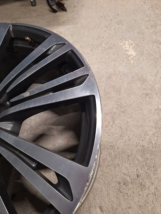 Джанти със зимни гуми 20 цола 5x112 Audi A8 / Ауди А8